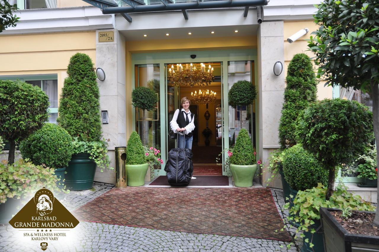 Hotel Karlsbad Grande Madonna Exterior foto
